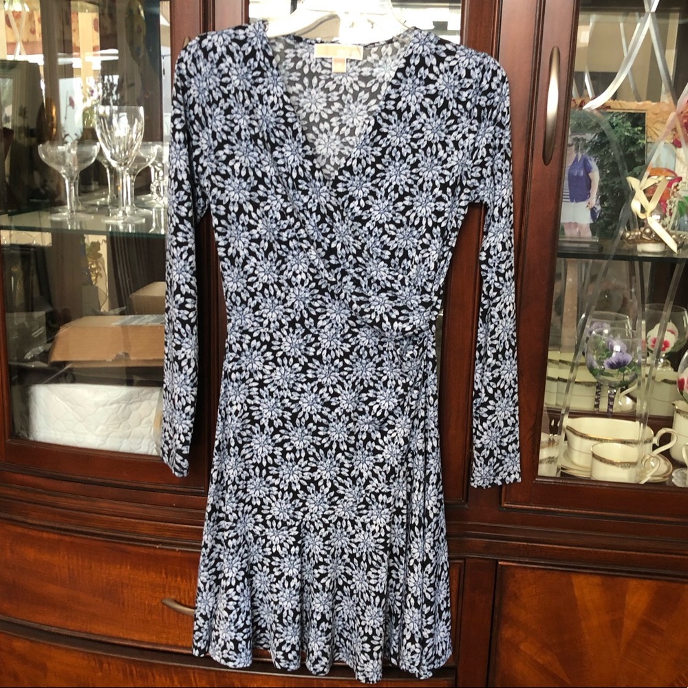 EUC Michael Kors Long Sleeve Faux Wrap Dress